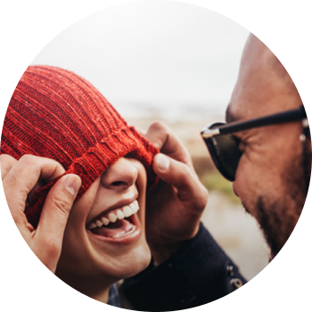 Ẩn sau sắc đỏ là tinh thần xanh của chúng tôi