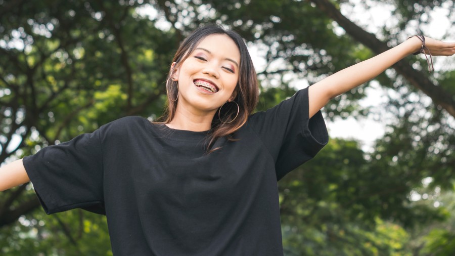 những điều cần biết về niềng răng mắc cài kim loại - colgate