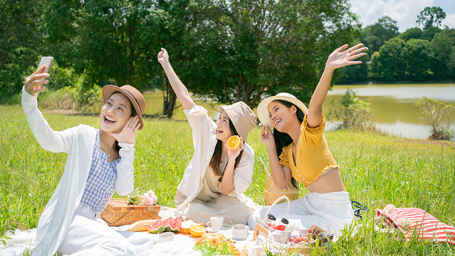 Các cách cười đẹp khi chụp ảnh