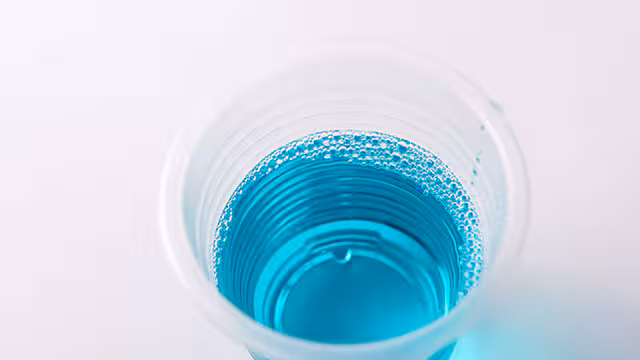 Tác dụng của nước súc miệng trị nhiệt miệng Magic Mouthwash - colgate