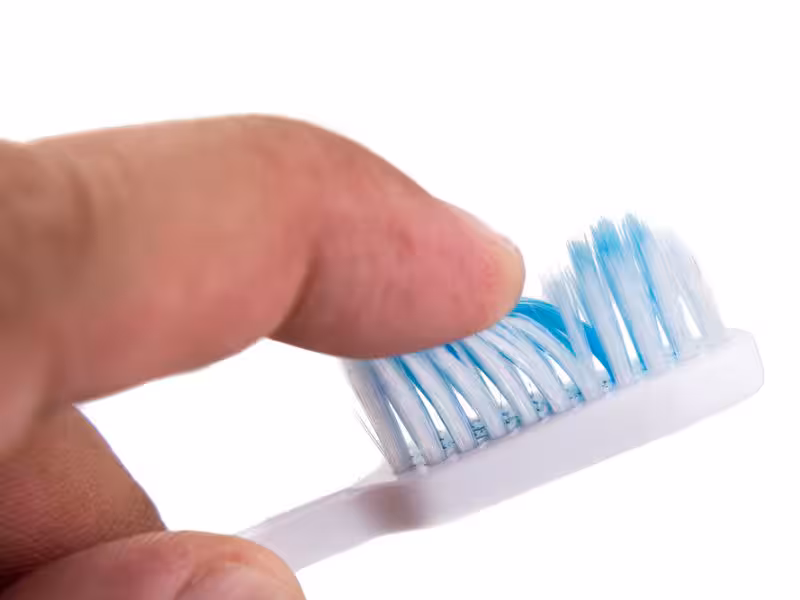 bàn chải đánh răng mềm so với cứng